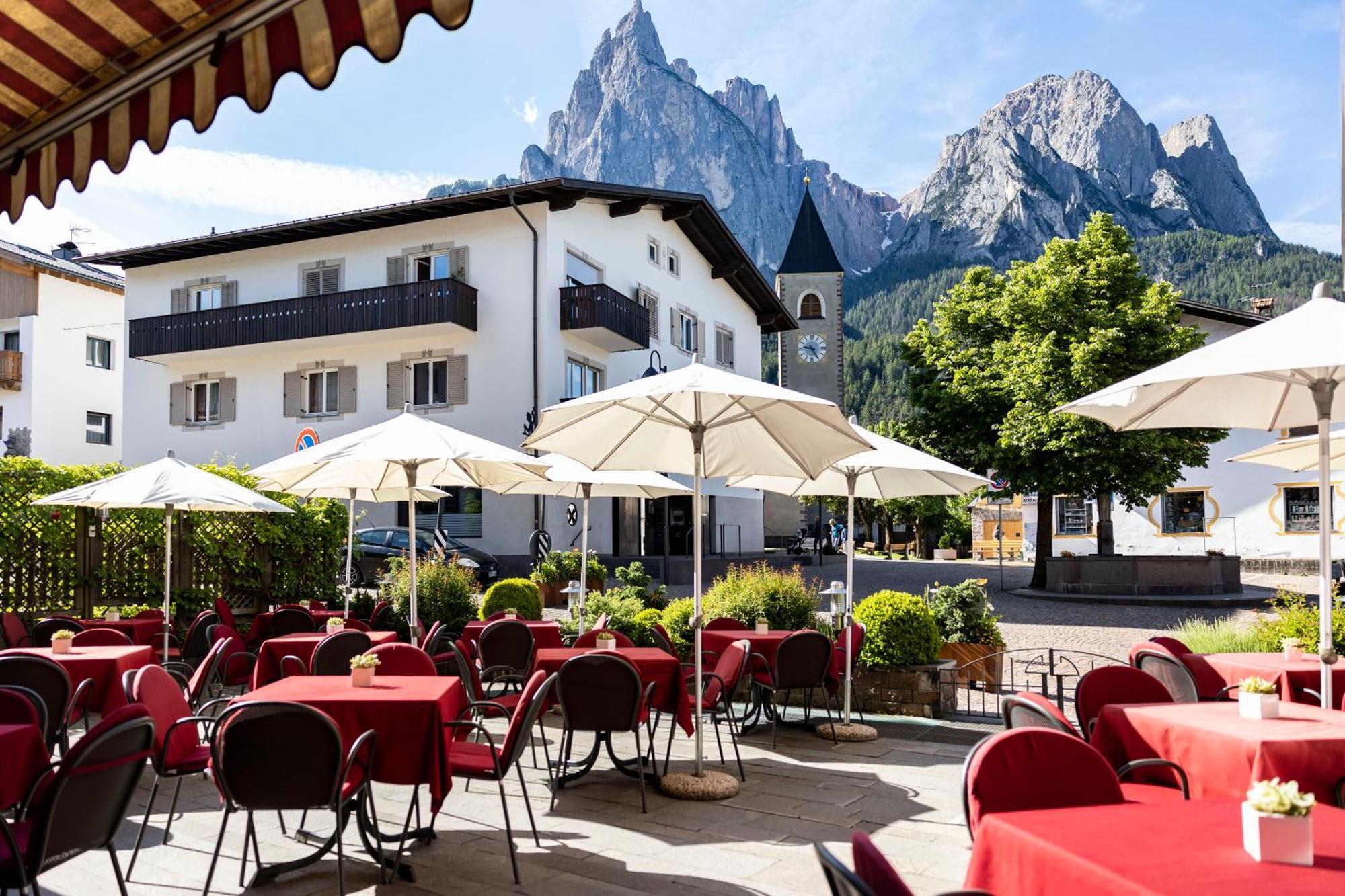 Artnatur Dolomites Hotel & Spa Seis am Schlern Exteriör bild
