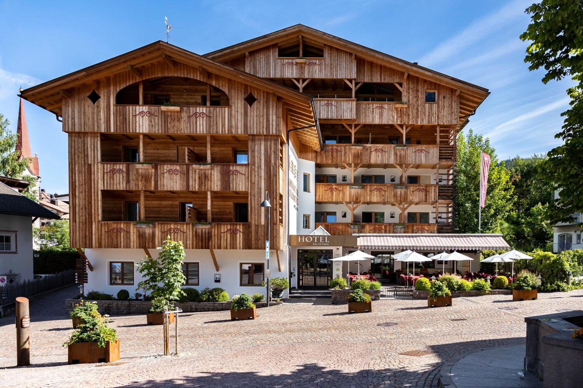 Artnatur Dolomites Hotel & Spa Seis am Schlern Exteriör bild