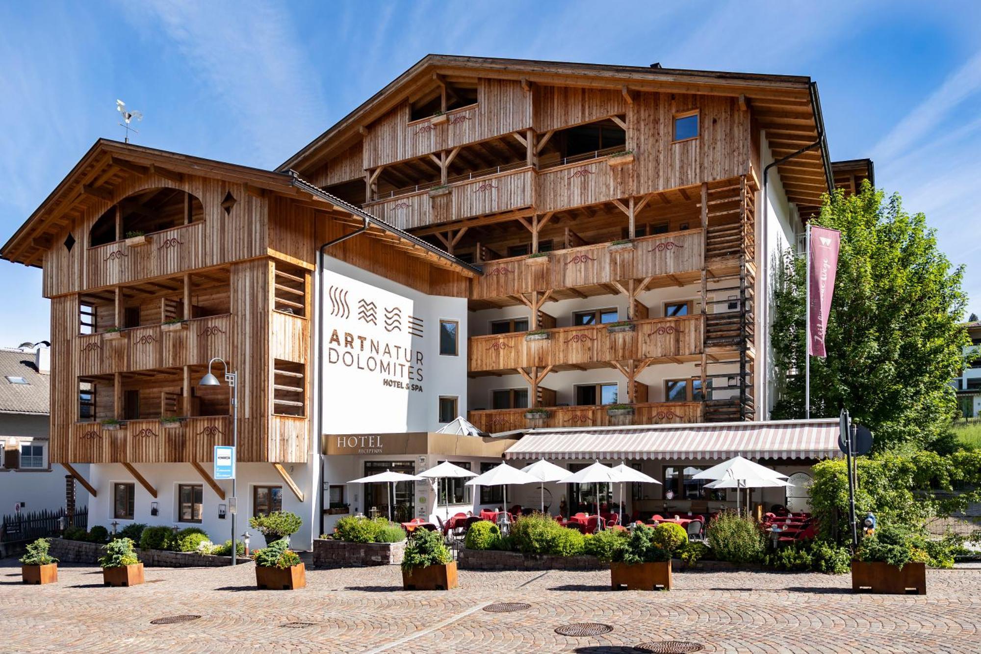 Artnatur Dolomites Hotel & Spa Seis am Schlern Exteriör bild