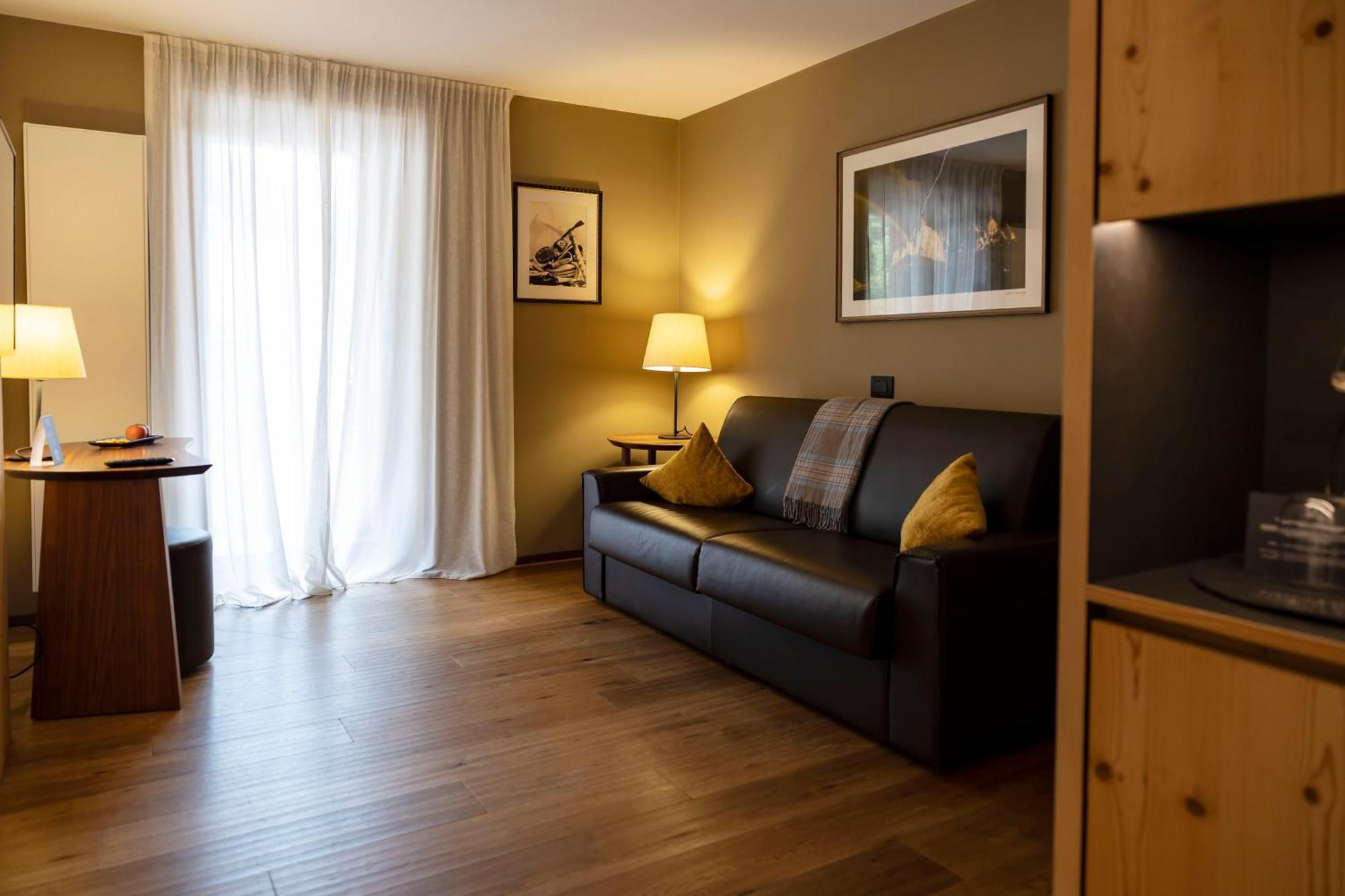 Artnatur Dolomites Hotel & Spa Seis am Schlern Rum bild
